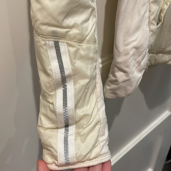 Lululemon Puffer Coat - Picture 8 of 11